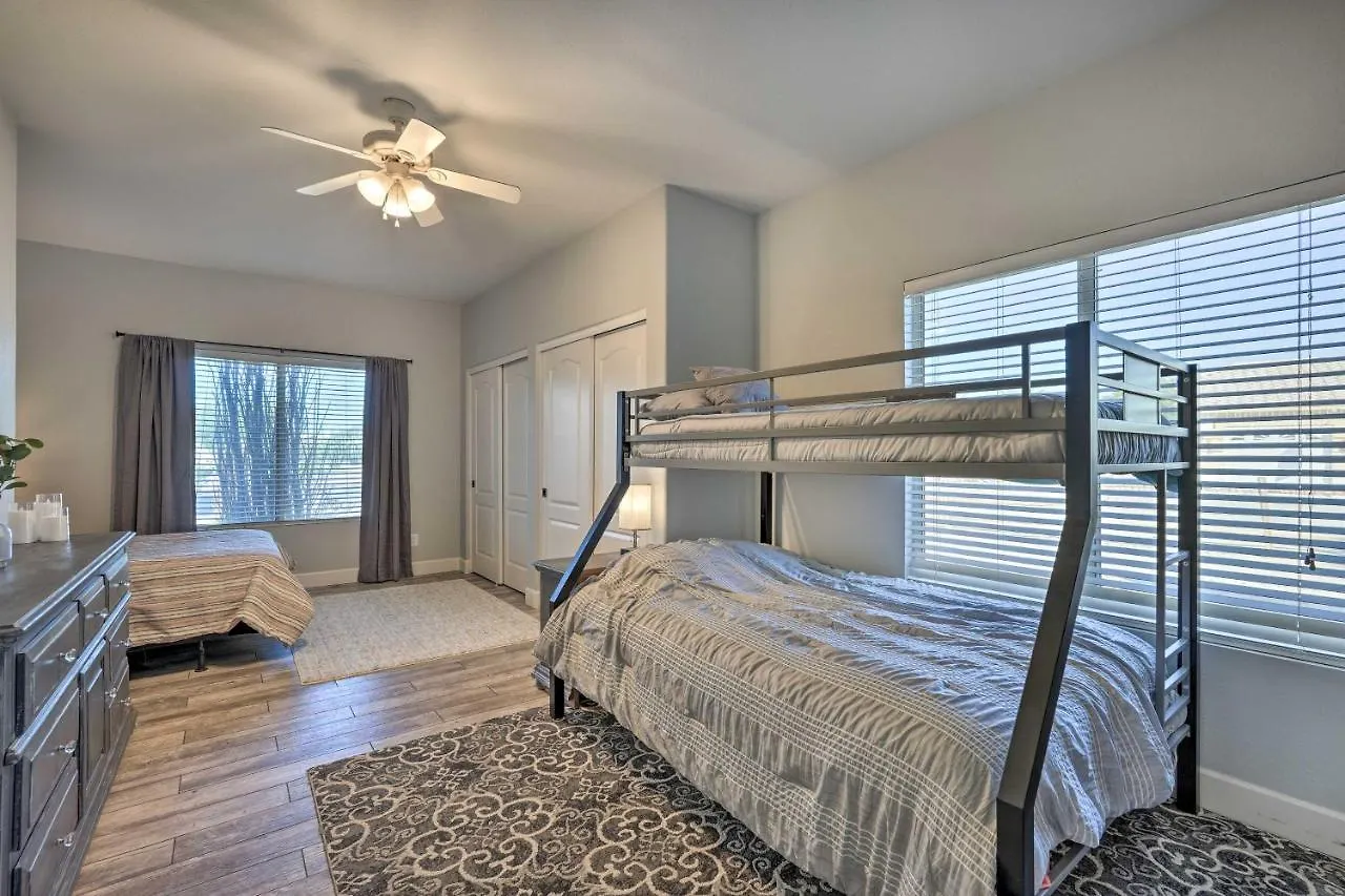 Ferienhaus North Phoenix Desert Gem With Yard And Hot Tub! USA